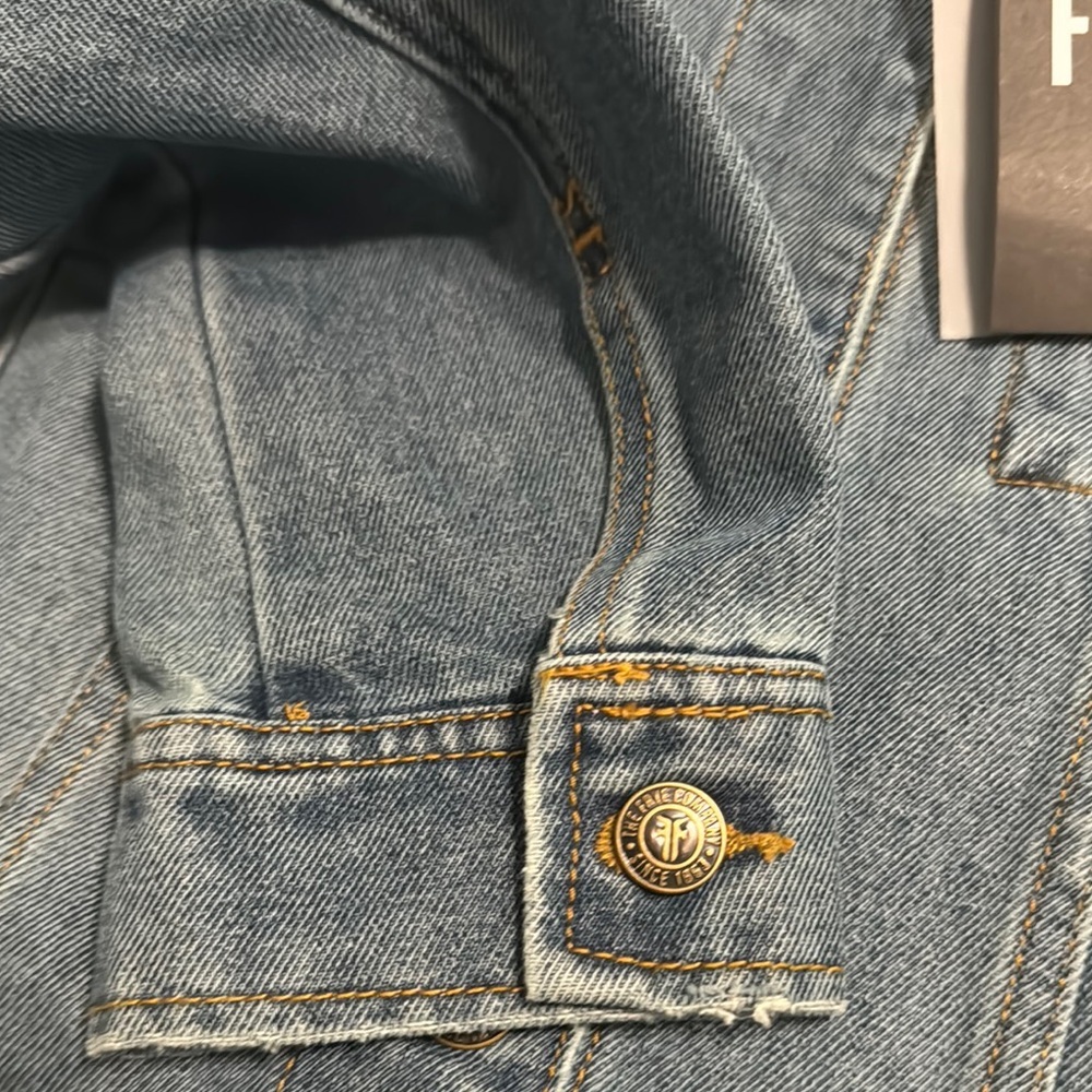 FRYE Studded Denim Jacket Blue Western Trucker Medium NWT - Picture 8 of 10